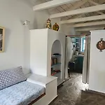Peloponnese Hideout - Traditional Stone House * Akrata