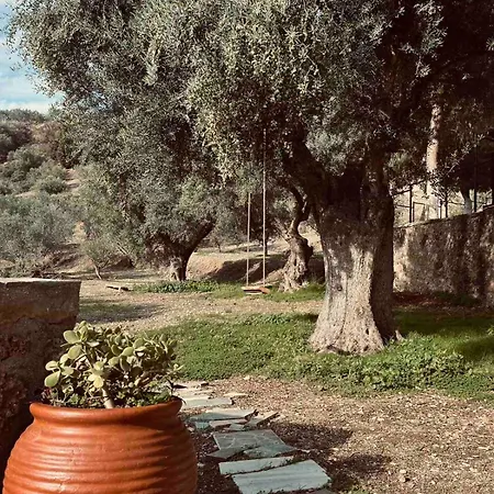 Peloponnese Hideout - Traditional Stone House