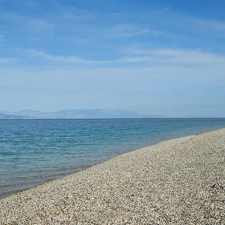 Peloponnese Hideout - Traditional Stone House
