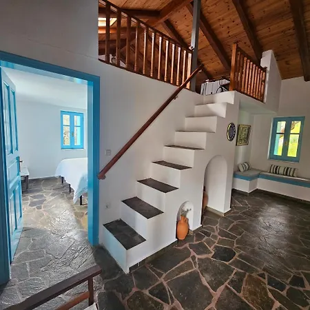 Peloponnese Hideout - Traditional Stone House *