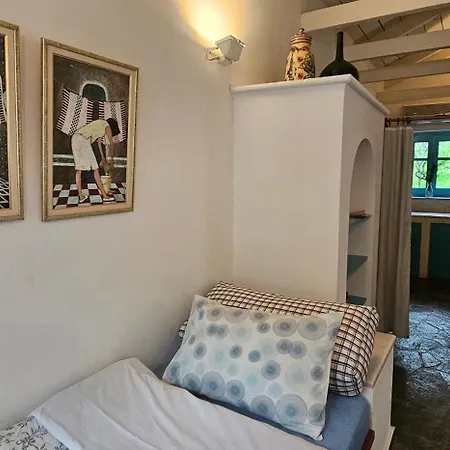 Peloponnese Hideout - Traditional Stone House Akrata