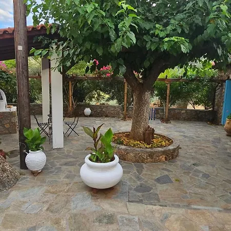 Peloponnese Hideout - Traditional Stone House