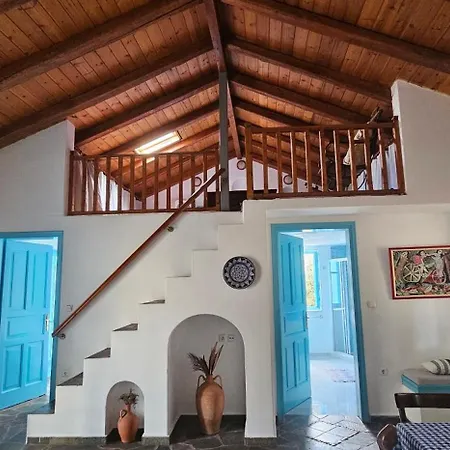 Peloponnese Hideout - Traditional Stone House Vila