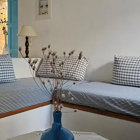 Peloponnese Hideout - Traditional Stone House 아크라타