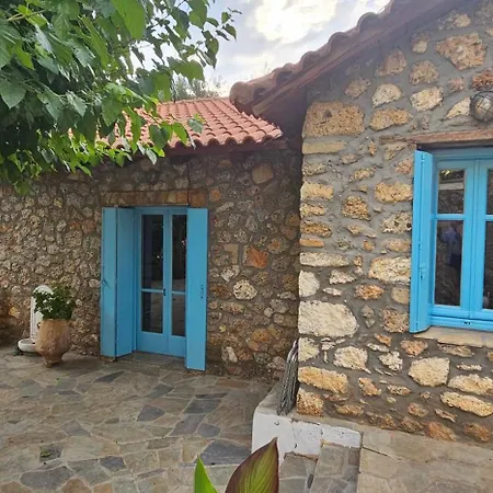 Peloponnese Hideout - Traditional Stone House * 아크라타