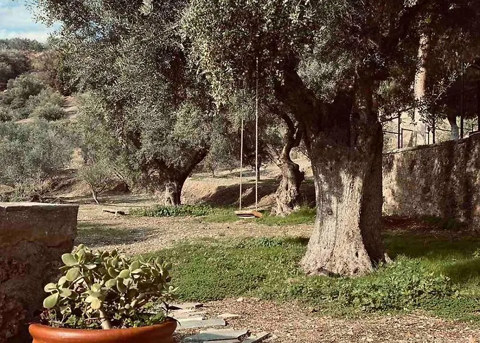 Peloponnese Hideout - Traditional Stone House