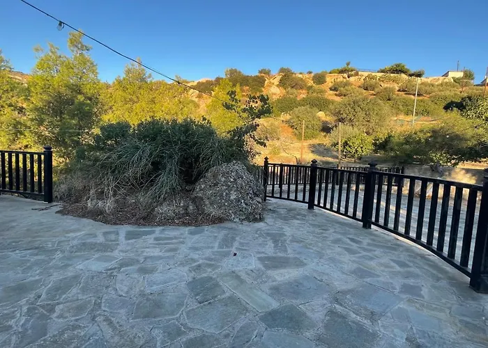 Peloponnese Hideout - Traditional Stone House * Акрата