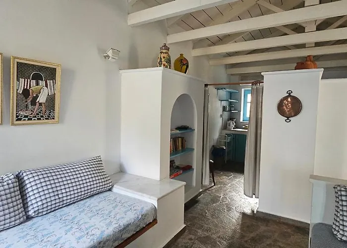 Peloponnese Hideout - Traditional Stone House * Акрата