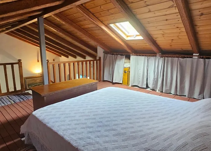 Peloponnese Hideout - Traditional Stone House *