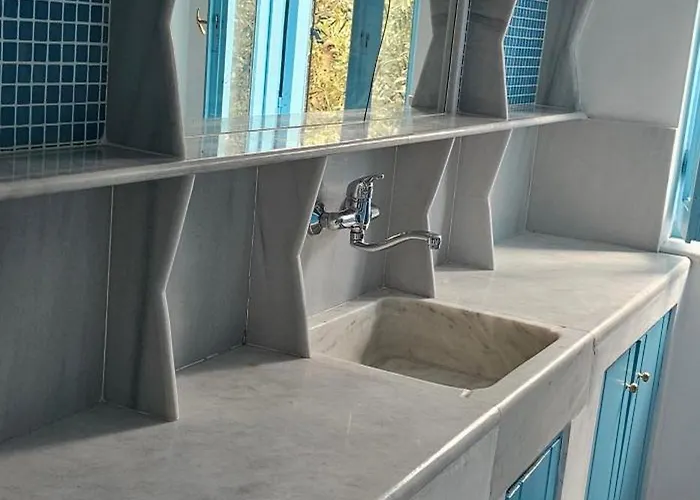 Вилла Peloponnese Hideout - Traditional Stone House Акрата