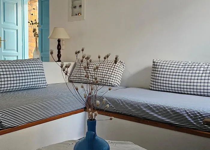 Peloponnese Hideout - Traditional Stone House Акрата