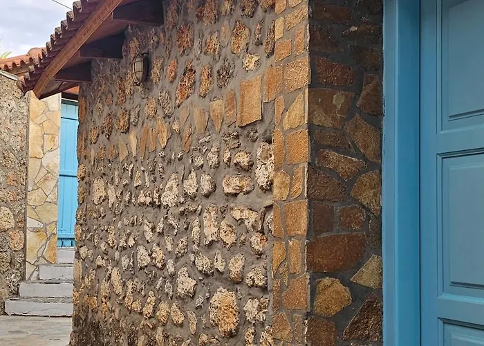 Peloponnese Hideout - Traditional Stone House * Акрата